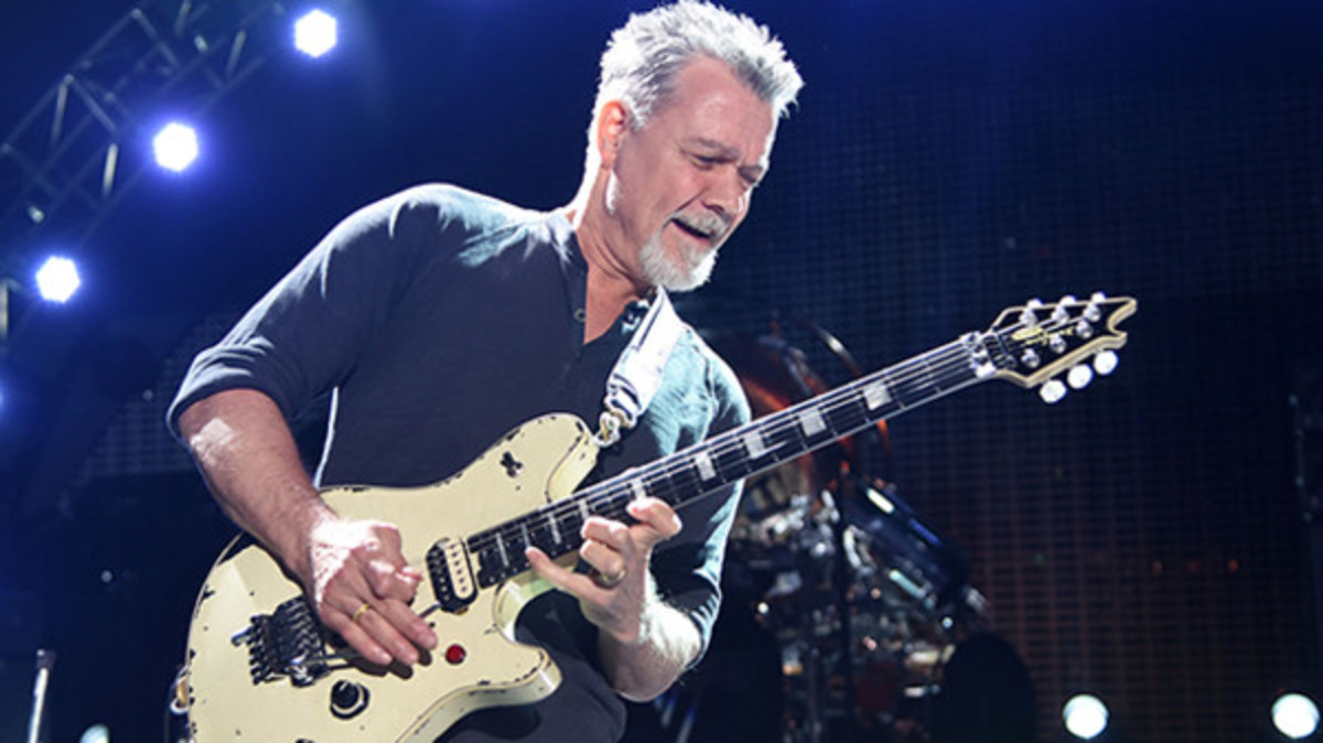 Eddie Van Halen: Εμφάνισε καρκίνο στο φάρυγγα από τις μεταλλικές πένες κιθάρας που έβαζε στο στόμα