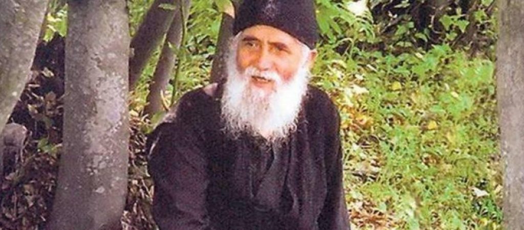 Άγιος Παΐσιος: «Όταν ακούσετε ότι τα νερά του Ευφράτη τα κόβουν από ψηλά οι Τούρκοι με φράγματα..» (βίντεο)