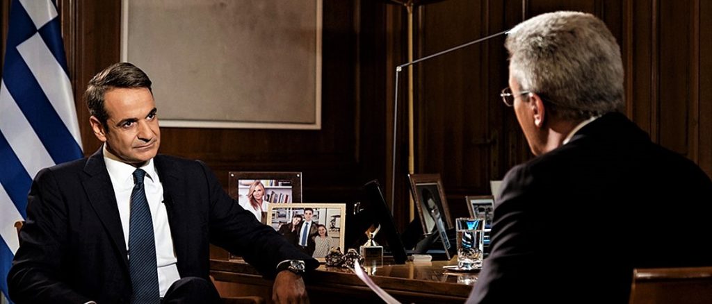 Τα «χαϊδέματα» του Νίκου Χατζηνικολάου στον Κυριάκο Μητσοτάκη