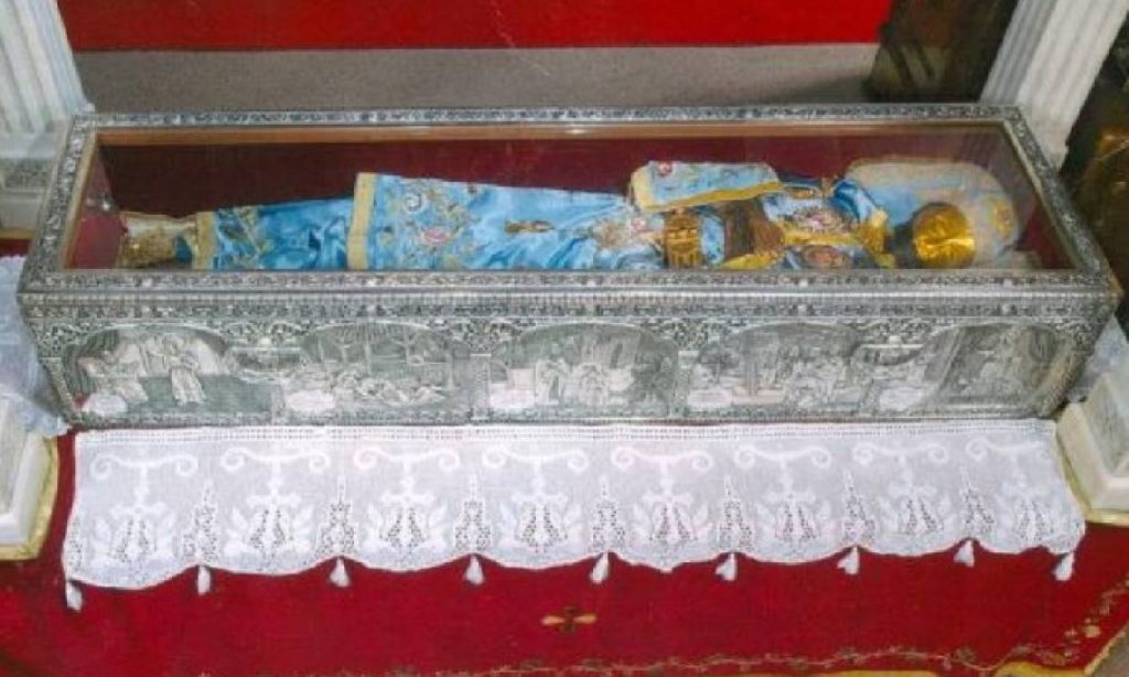 Αληθινή μαρτυρία: Ο Άγιος Ιωάννης ο Ρώσος θεράπευσε άπιστο γιατρό!