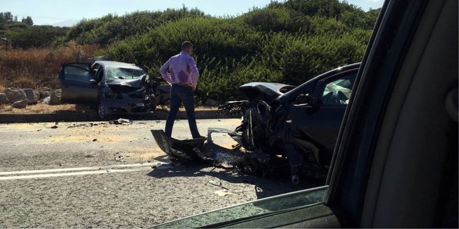 Λαμία: Αυτοκίνητο «καρφώθηκε» σε νταλίκα – Νεκρός ο οδηγός