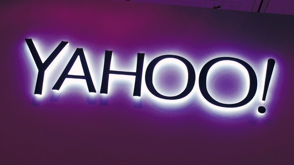 Δείτε σε ποιους χρήστες δίνει η Yahoo 325 ευρώ ως αποζημίωση