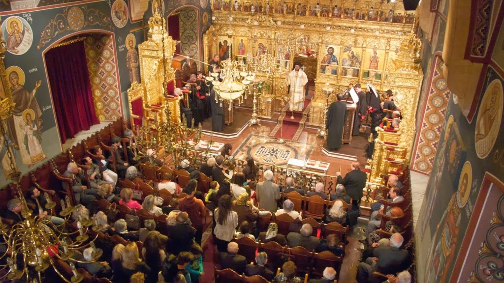 Για ποιο λόγο κάποιες ευχές της Θείας Λειτουργίας λέγονται μυστικά;