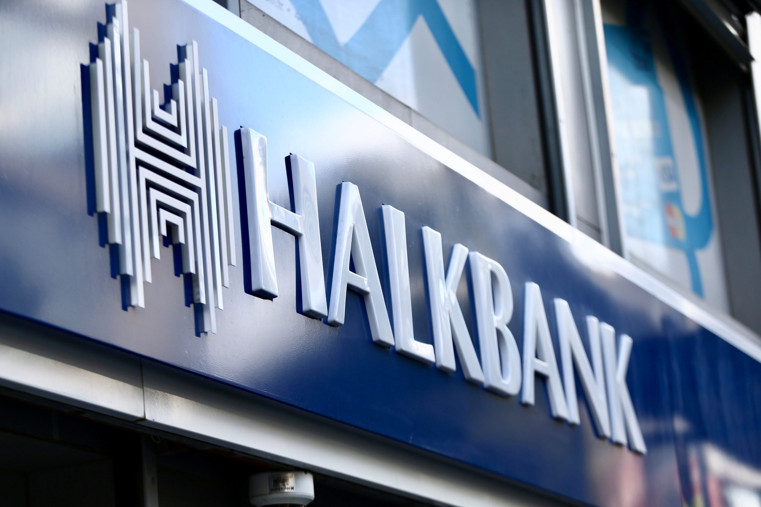 Ερντογάν για κατηγορίες ΗΠΑ κατά Halkbank: «Άσχημο και παράνομο βήμα»