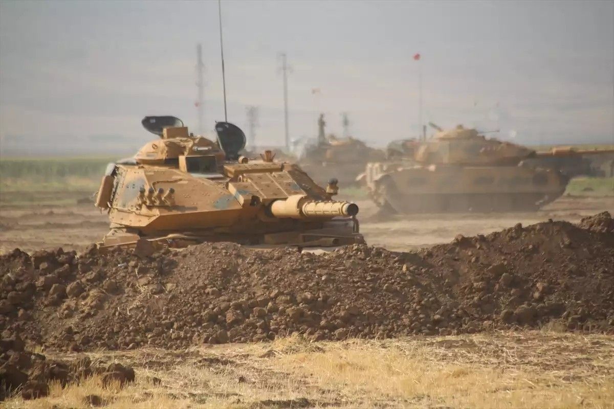 Βίντεο: Οι πρώτες βαριές τουρκικές απώλειες της εισβολής στην Συρία – Κούρδοι «εξαερώνουν» δύο άρματα Μ60A3TTS