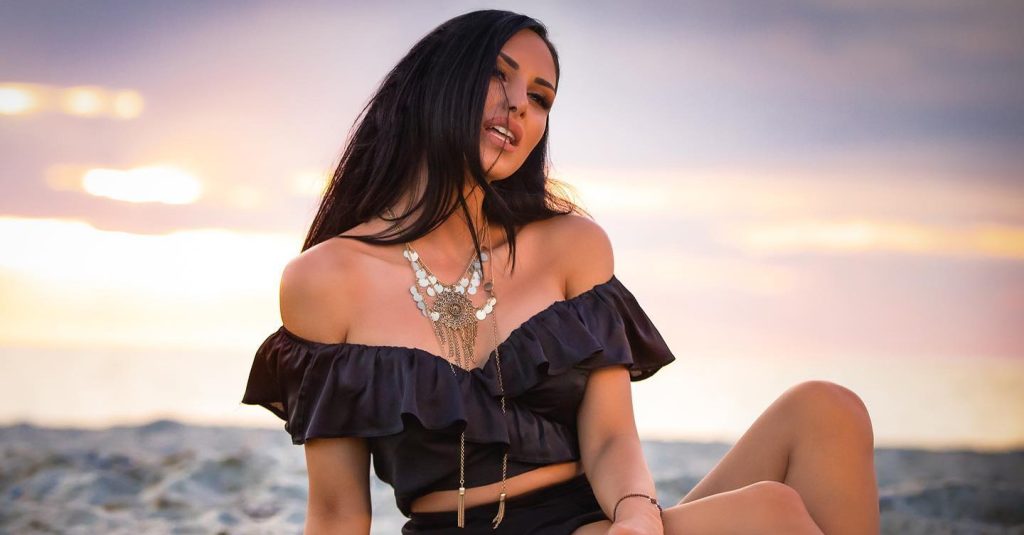 Κοπεγχάγη: Ποδοσφαιριστές μετέτρεψαν τα αποδυτήρια σε… μπουζούκια – Χόρεψαν…. Λένα Ζευγαρά (βίντεο)