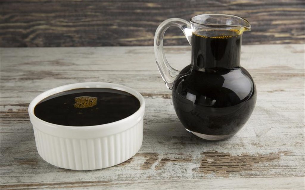 Μελάσα: Η τροφή που συγκαταλέγεται μέσα στις 9 θρεπτικότερες τροφές του πλανήτη