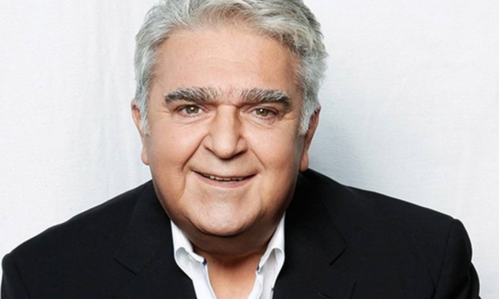 Πασχάλης Τερζής: Σπάνια εμφάνιση για τον γνωστό τραγουδιστή – Πήγε σε live της κόρης τους και τραγούδησαν μαζί (βίντεο)