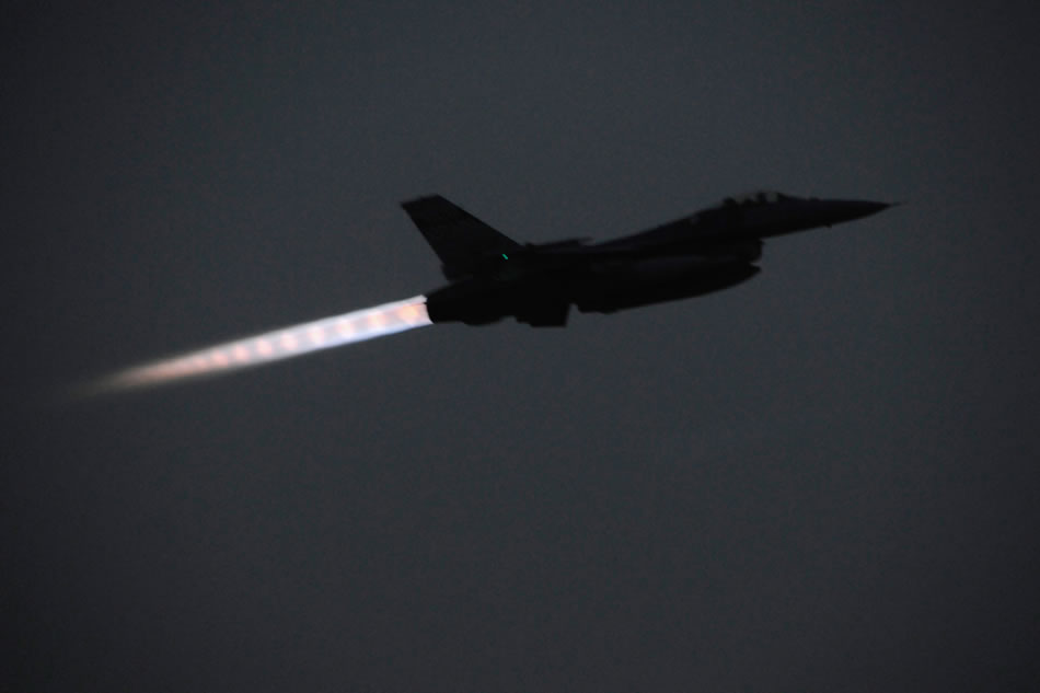 Νυχτερινές αερομαχίες στο Αιγαίο – Οι Τούρκοι προσπαθούν να απαντήσουν για το «κάζο» στην Κύπρο