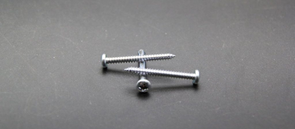 Να πως να ξεβιδώσετε μια βίδα χωρίς να έχετε το κατάλληλο κλειδί (βίντεο)