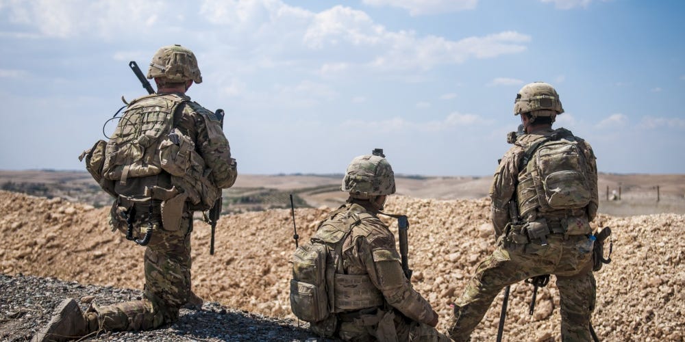 Αμερικανός ΥΠΑΜ: «Τα στρατεύματα της Συρίας θα μεταφερθούν στο Ιράκ»