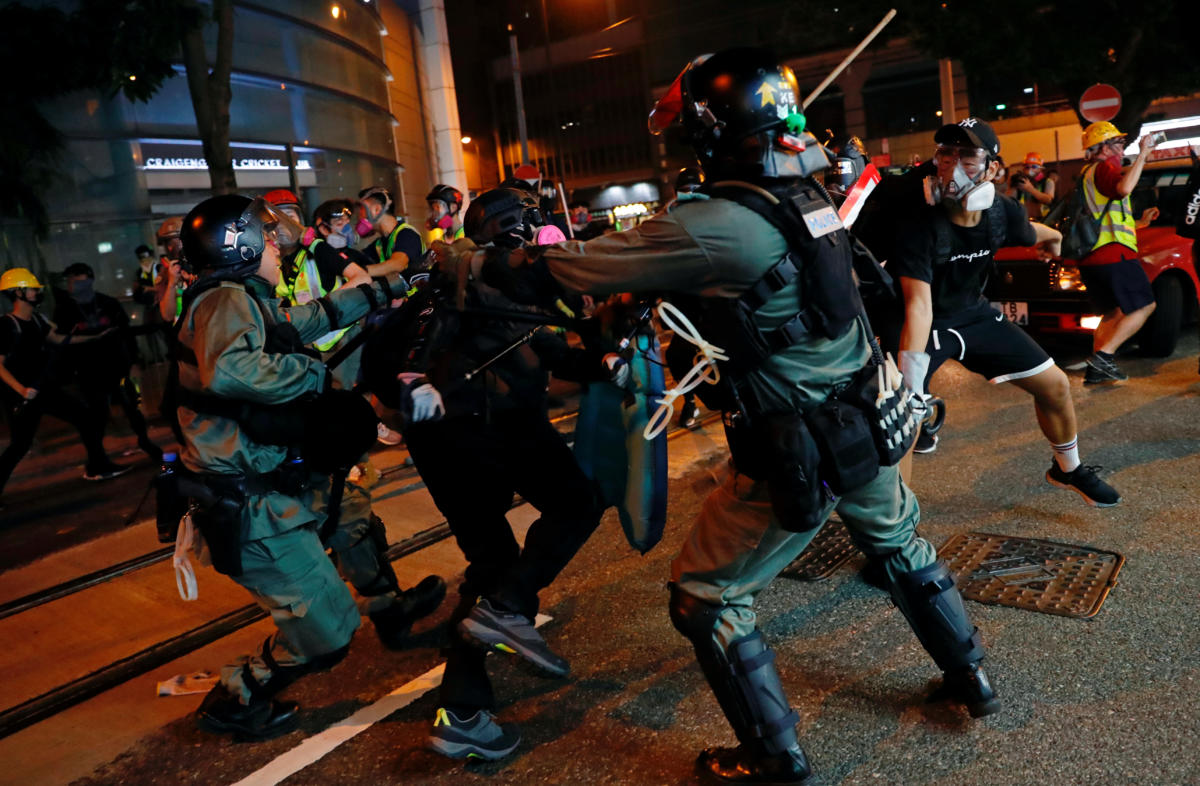 Χονγκ Κονγκ: Νέες βίαιες διαδηλώσεις – Δείτε ζωντανά