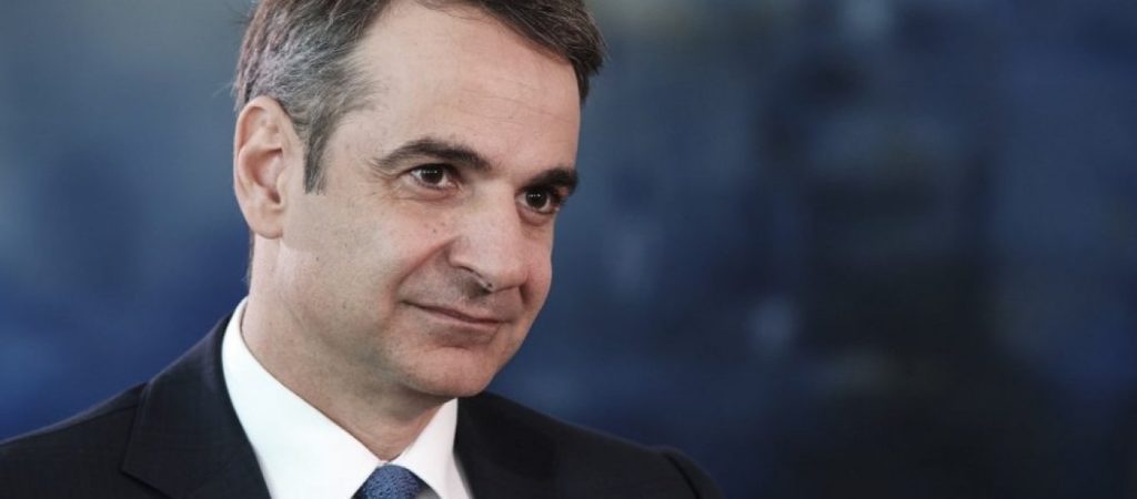 Ο Κυριάκος Μητσοτάκης συνεχίζει… τις βουτιές: Στη θάλασσα με τη Μαρέβα και τους φίλους τους (φωτο)