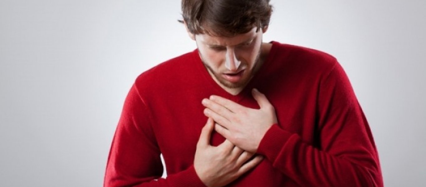 Προσοχή το σφίξιμο στο στήθος δεν προμηνύει μόνο πρόβλημα στην καρδιά – Ποιες οι άλλες αιτίες