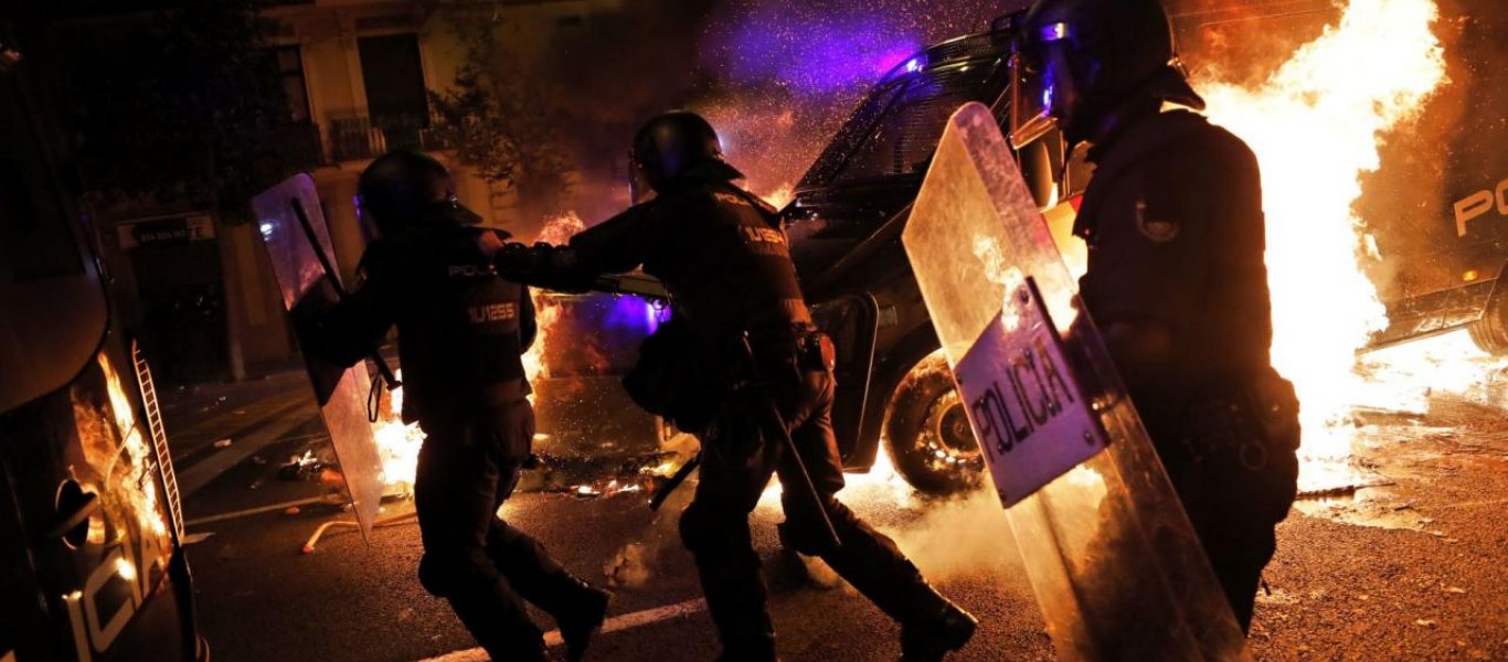 Μαδρίτη: 26 τραυματίες και 12 συλληφθέντες μετά από επεισόδια μεταξύ διαδηλωτών και αστυνομίας (βίντεο)