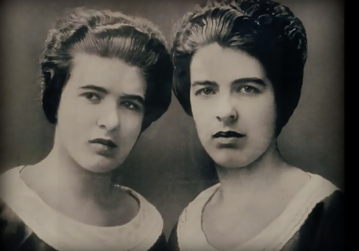 Οι σατανικές αδερφές που δολοφόνησαν την κυρία του σπιτιού επειδή τις κακοποιούσε (βίντεο)