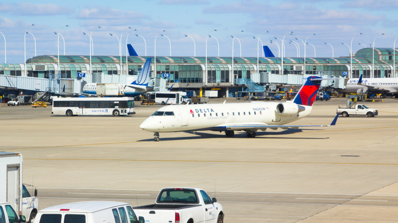 ΗΠΑ: Αποσκευή εξερράγη σε αεροδρόμιο του Σικάγο – Μόλις είχε φορτωθεί σε αεροσκάφος (βίντεο)