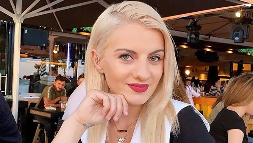 Έναν χρόνο μετά το MasterChef τα άλλαξε όλα! – Η Ασημίνα με νέο μαλλί και νέο μελαχρινό αγόρι