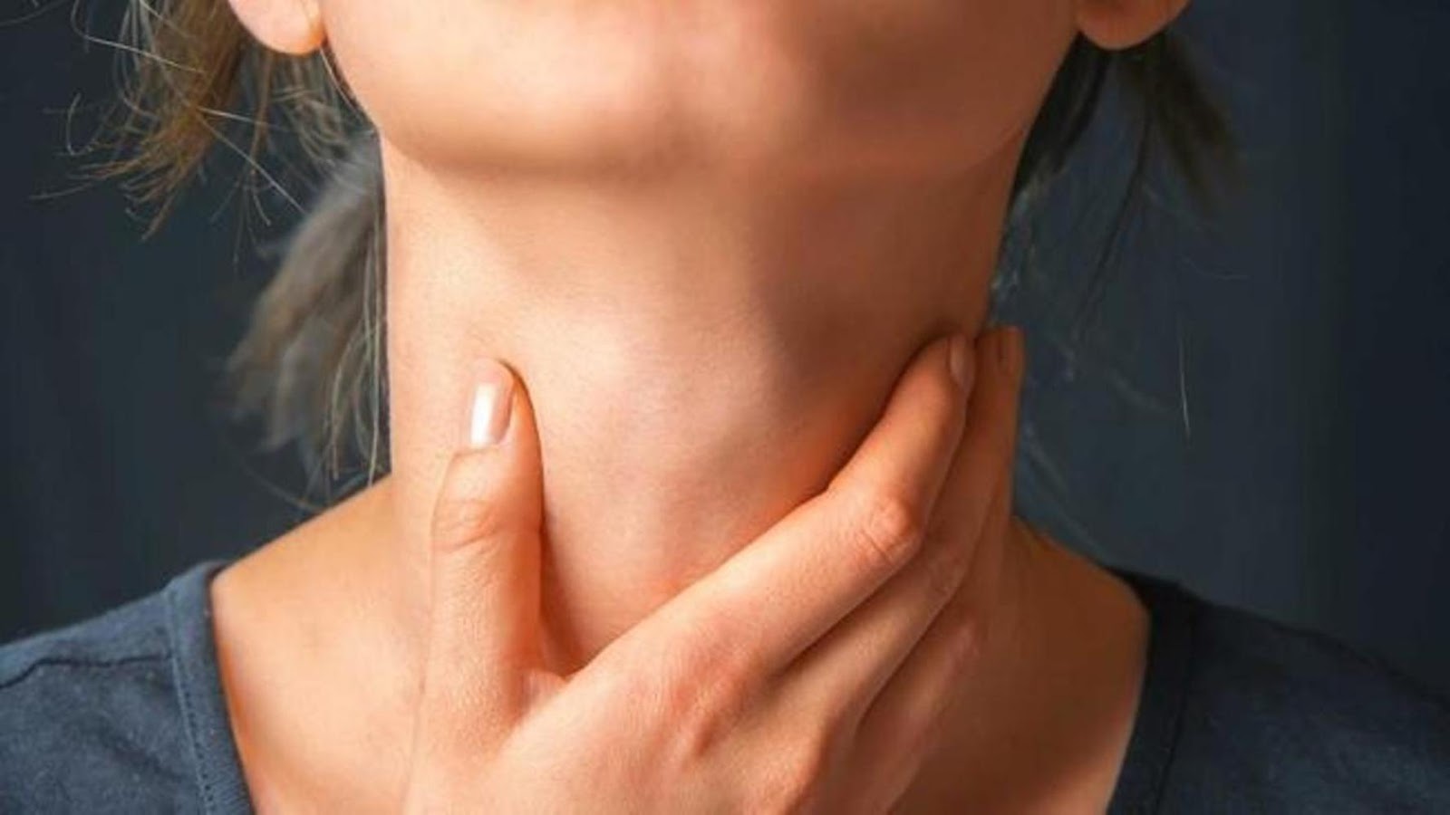 Καρκίνος στον λαιμό: Προσοχή σε αυτά τα «ύπουλα» συμτώματα