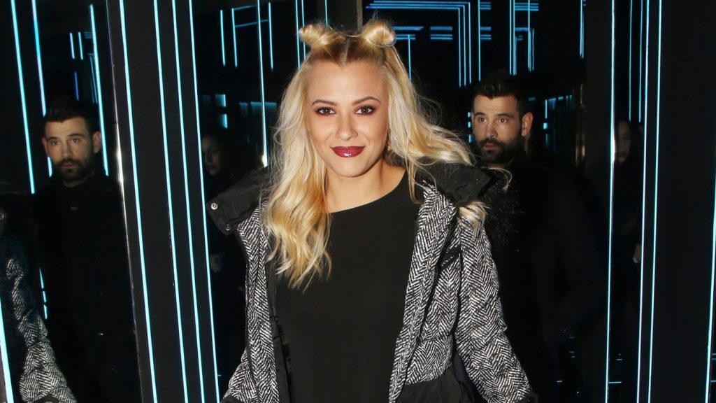 Λάουρα Νάργες: Άλλαξε για άλλη μια φορά look (φώτο)