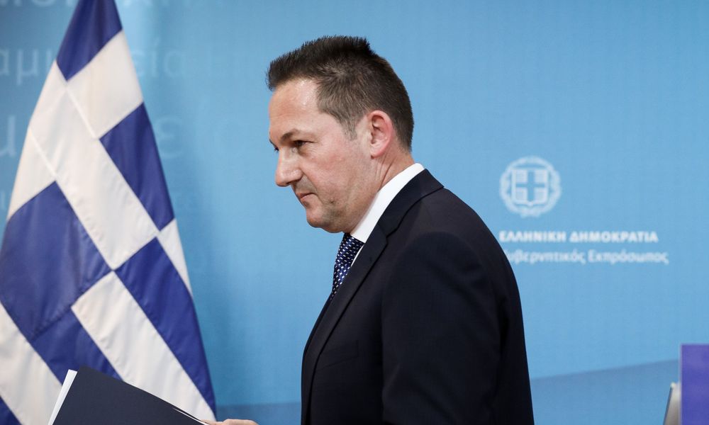 Στέλιος Πέτσας: «Ο Αλέξης Τσίπρας γιγάντωσε το πρόβλημα του προσφυγικού»