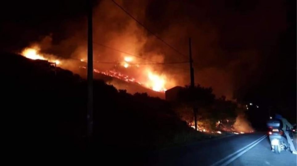 Bίντεο: «Κόλαση» στο Πόρτο Ράφτη – Κινδύνεψαν σπίτια από την μεγάλη πυρκαγιά