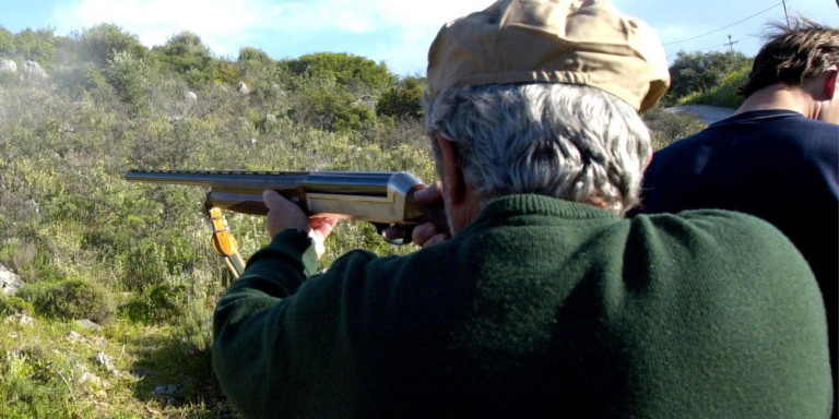 Ηλικιωμένος στη Σπάρτη απείλησε με καραμπίνα υπαλλήλους της ΔΕΗ