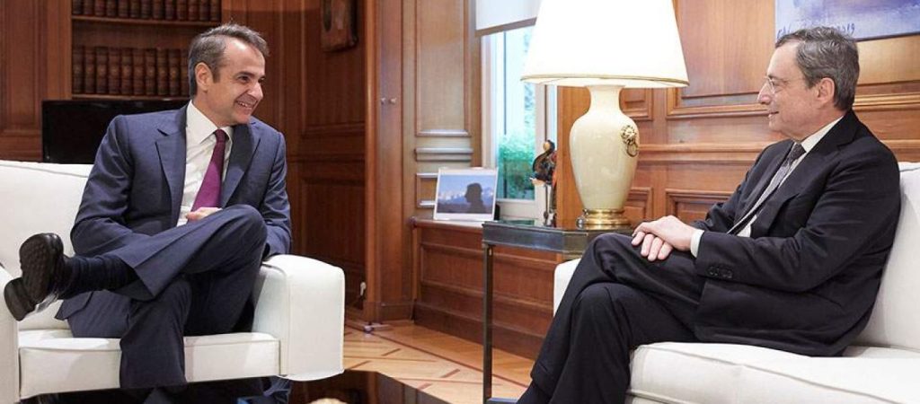 Mάριο Ντράγκι: «Μεγάλη επιτυχία για την Ελλάδα τα αρνητικά επιτόκια»