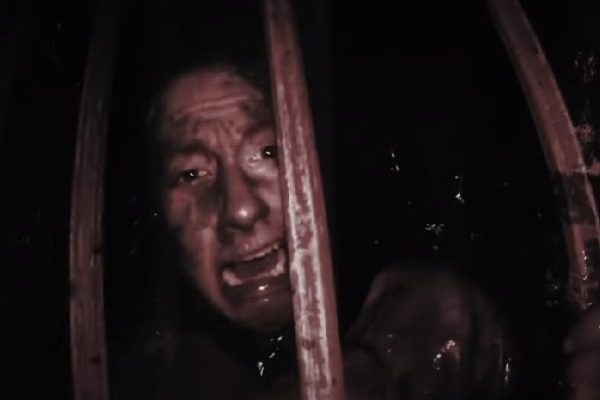 Το στοιχειωμένο σπίτι που για να μπεις θες άδεια γιατρού… (σκληρές εικόνες)