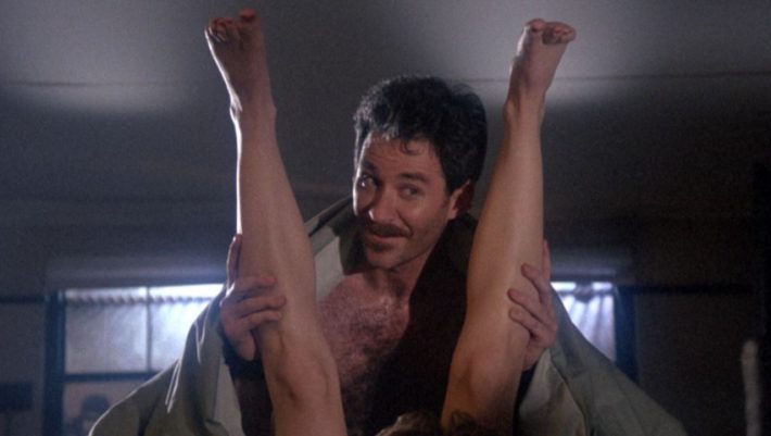 Πεθαίνοντας από τα γέλια: Η υποτιμημένη κωμωδία που «σκότωσε» έναν άνθρωπο κατά την προβολή της