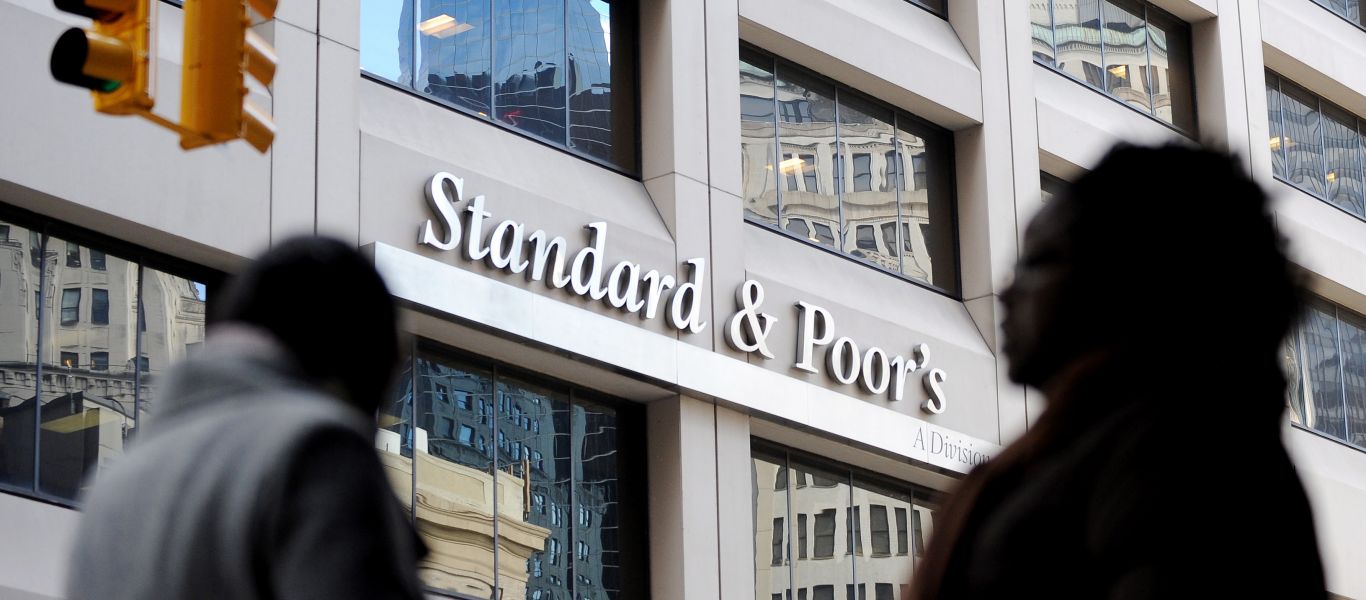 Η Αθήνα αγωνιά για την «κρίση» της Standard & Poor’s: Θα δώσει το «σήμα» στους επενδυτές; – Στο 1,247% το 10ετές ομόλογο