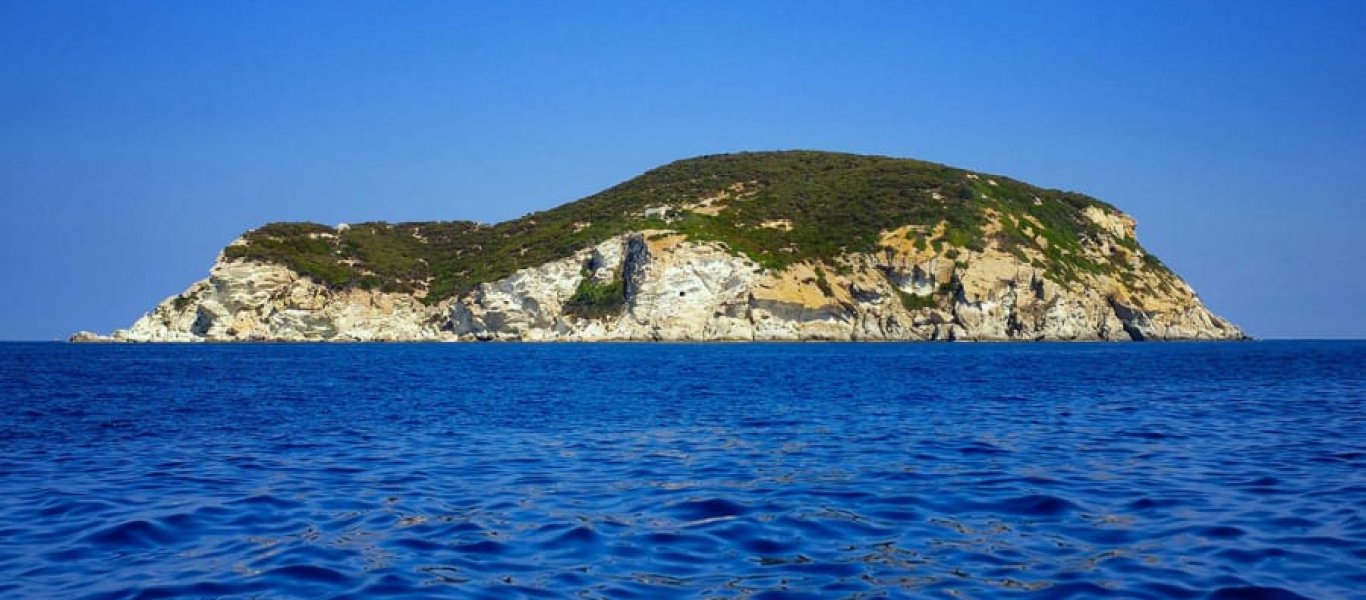 Το απαγορευμένο νησί των οpγίων – Τα μυστικά και το στυγερό έγκλημα που «κρύβει» (φωτο)