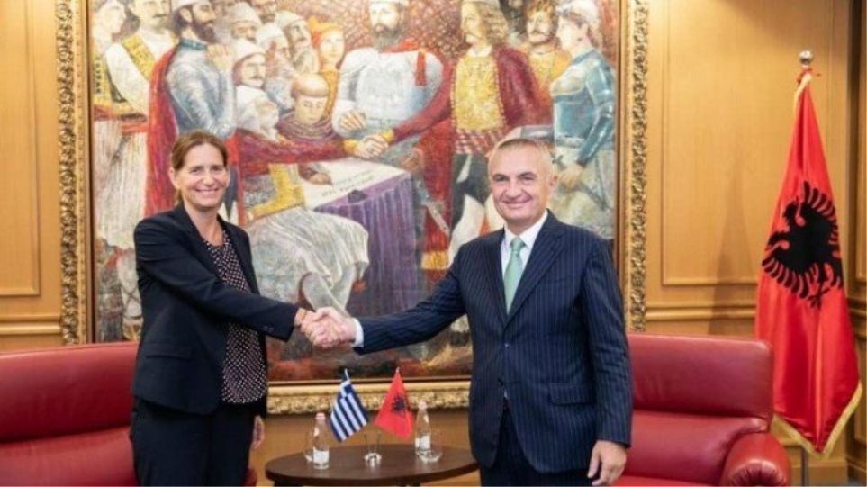 «Ευγνώμων» ο Αλβανός πρόεδρος στην Ελλάδα για την υποστήριξη στην ΕΕ