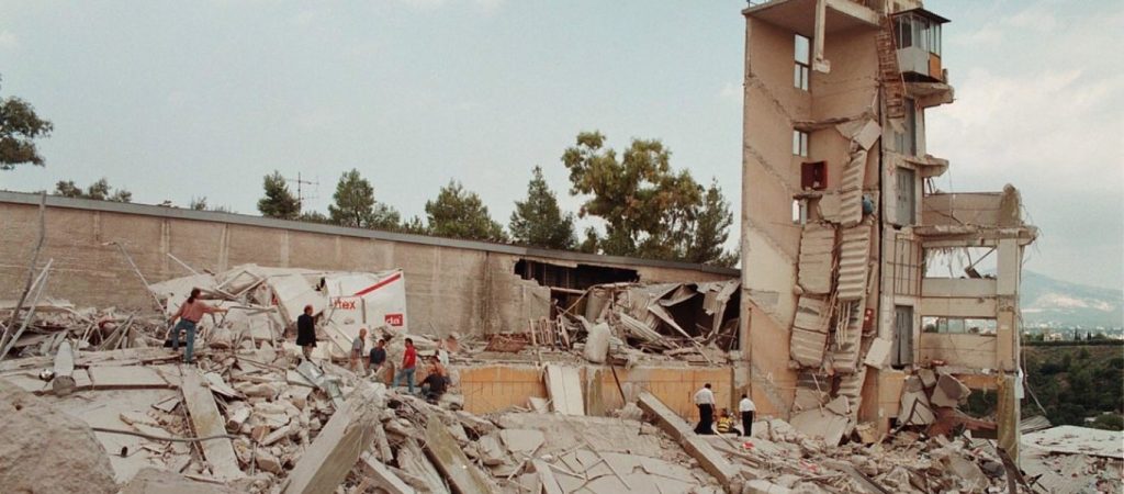 «Απόλλων»: Το ξενοδοχείο σύμβολο του Λουτρακίου που εξαφανίστηκε στον σεισμό του ’81 (φωτό)