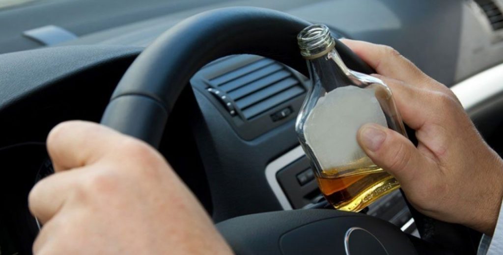 Πίνουν και οδηγούν οι Έλληνες: Πόσους έπιασε σε 2 μέρες η Τροχαία;