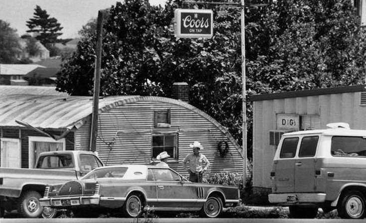 Η πόλη που σκότωσε τον νταή της και δεν δικάστηκε κανείς – Η πρωτοφανής μαζική αυτοδικία που έμεινε στην ιστορία (φωτο)