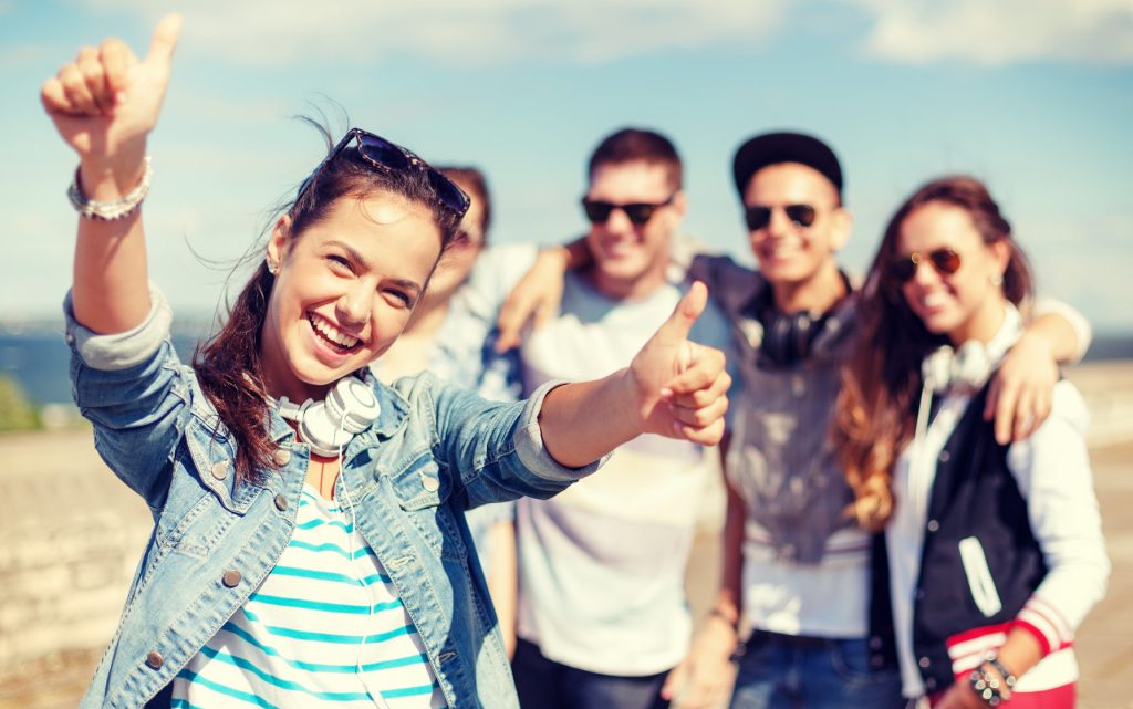 Αυτά είναι τα 10 δημοφιλέστερα ανδρικά και γυναικεία ονόματα στην Ελλάδα (φωτό)