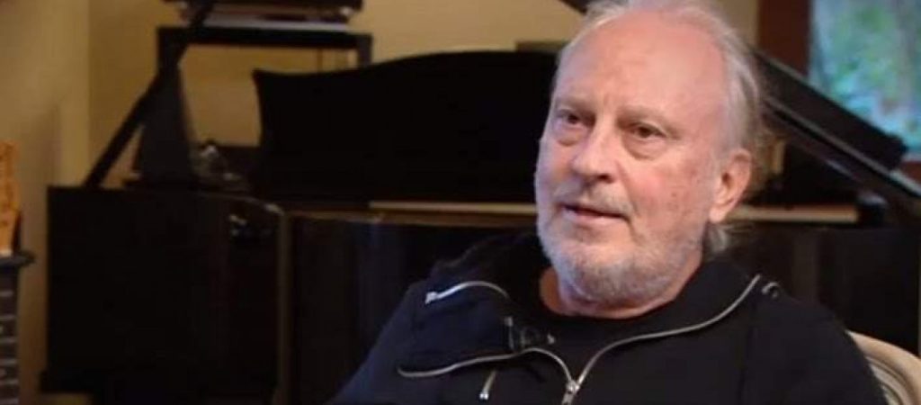 Αυτό είναι το υπέροχο σπίτι του Ρόμπερτ Ουίλιαμς στον Διόνυσο (βίντεο)