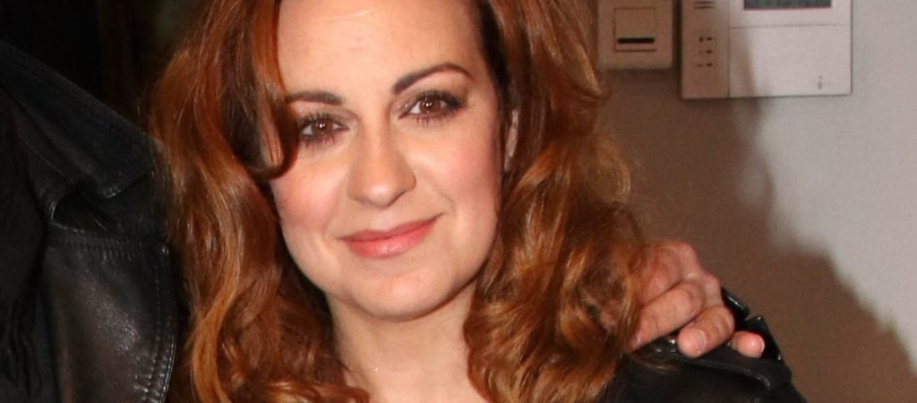 Ευαγγελία Μουμούρη: «Με τον σύντροφό μου κάνουμε τώρα σύμφωνο συμβίωσης και η μαμά μου το μαθαίνει από εδώ» (βίντεο)