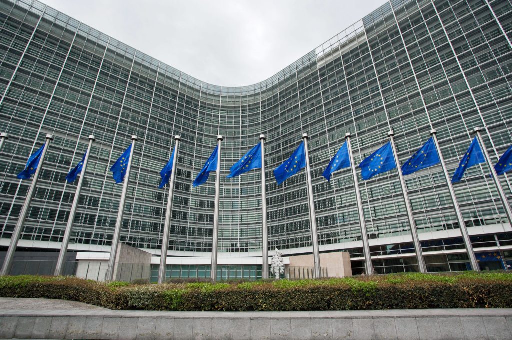 Κομισιόν σε Ζ.Ζάεφ: «Οι αρχές παραμένουν δεσμευμένες στη Συμφωνία και θα συνεχίσουν να την εφαρμόζουν»