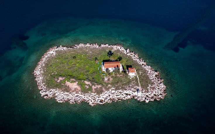 Ελληνικά νησιά που μπορείς να αγοράσεις ή να νοικιάσεις αν έχεις κάποια εκατομμύρια