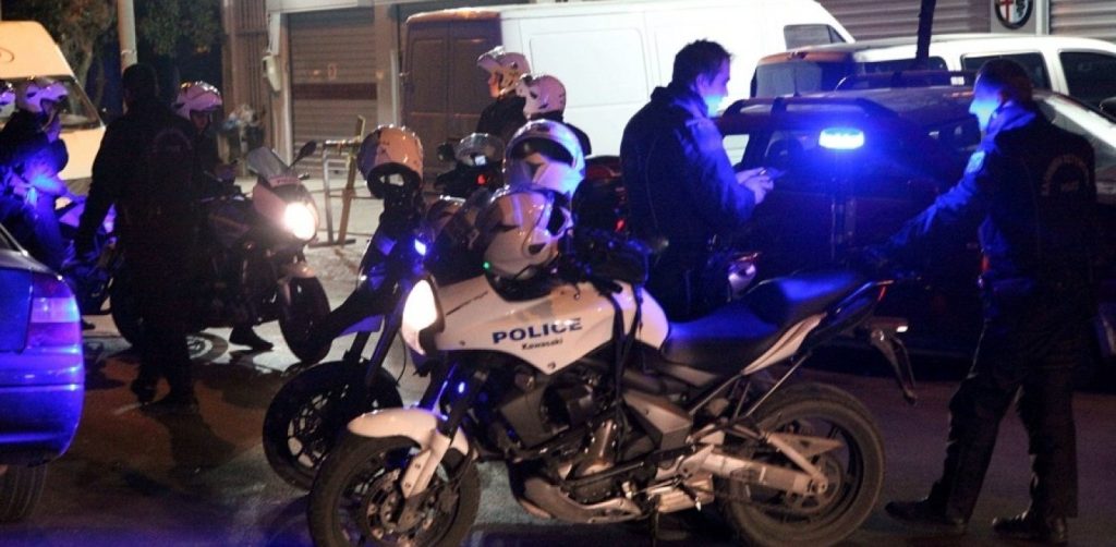 «Καλώς ήρθατε στο Αλγέρι»: Συμπλοκή Αλγερινών στο κέντρο της Αθήνας με σπαθιά! (βίντεο)