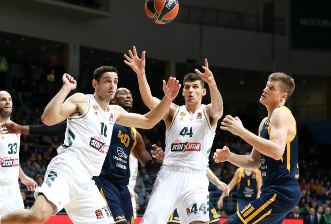 Με τέτοιες αμυντικές αδυναμίες πρέπει να σκοράρεις σαν τους Ουόριορς