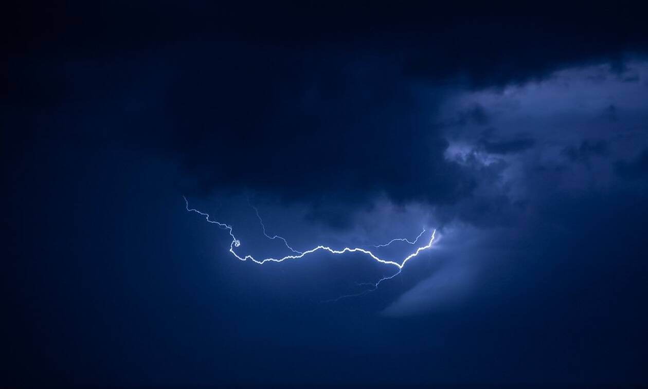 Λασίθι: Στο σκοτάδι το μισό Οροπέδιο εξαιτίας κεραυνών