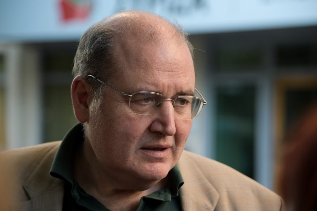 Ν.Φίλης: «Οι παρελάσεις έχουν μετατραπεί σε διαδηλώσεις και σε αποδοκιμασία επισήμων»