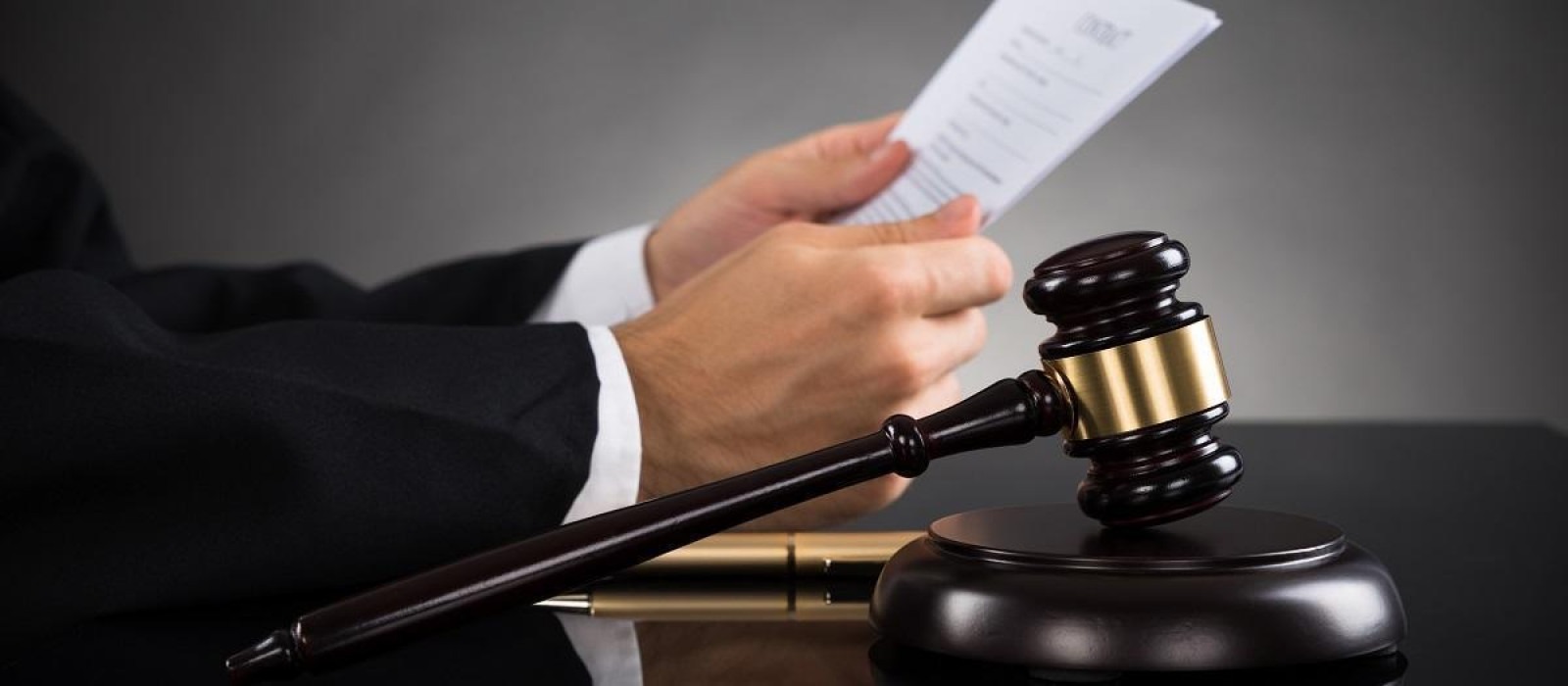 Το Ευρωπαϊκό Δικαστήριο καταδίκασε την Ελλάδα επειδή δεν απήλλαξε δύο μαθήτριες από το μάθημα των Θρησκευτικών!