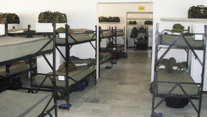 Καλύτερα γερμανικό: 3 λόγοι για να μην μπεις ποτέ θαλαμοφύλακας στον στρατό