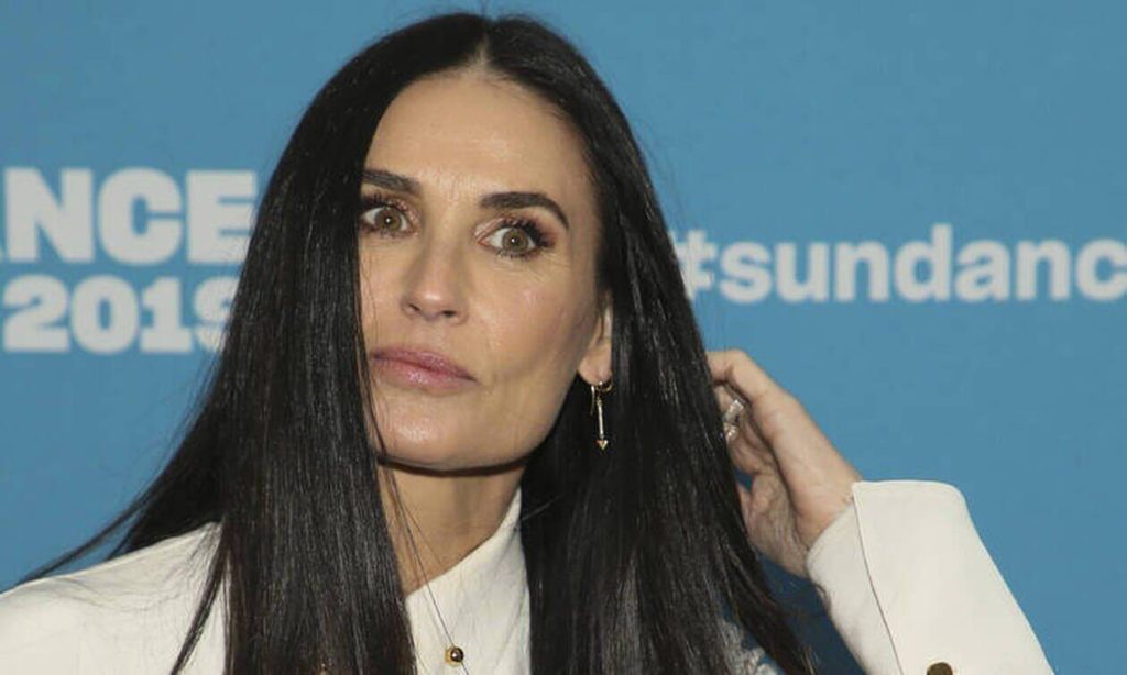 Οι κόρες γνωστής ηθοποιού μιλούν για την δύσκολη περίοδο της μητέρας τους: «Σαν να μην ήταν η μητέρα που μας μεγάλωσε»