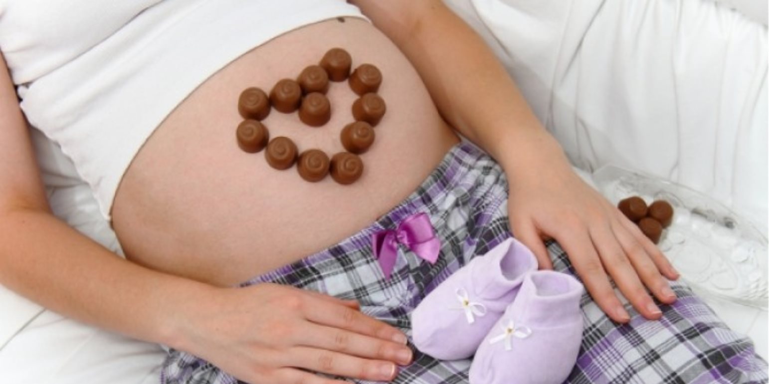 Εγκυμοσύνη και… σοκολάτα: Τα οφέλη της γλυκιάς «αμαρτίας»