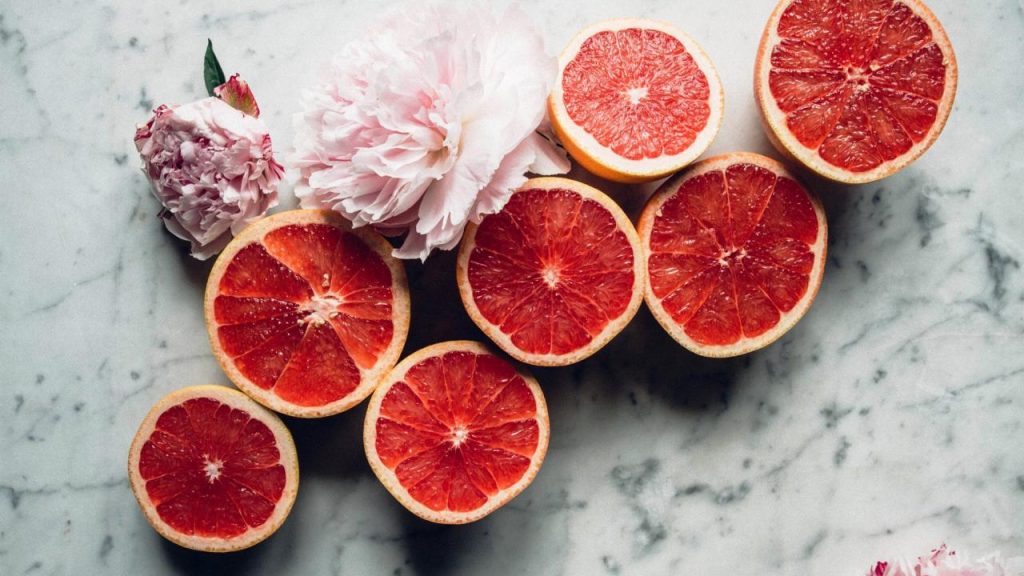 Αυτός είναι ο θαυματουργός χυμός – εχθρός του λίπους που μας χαρίζει επίπεδη κοιλιά